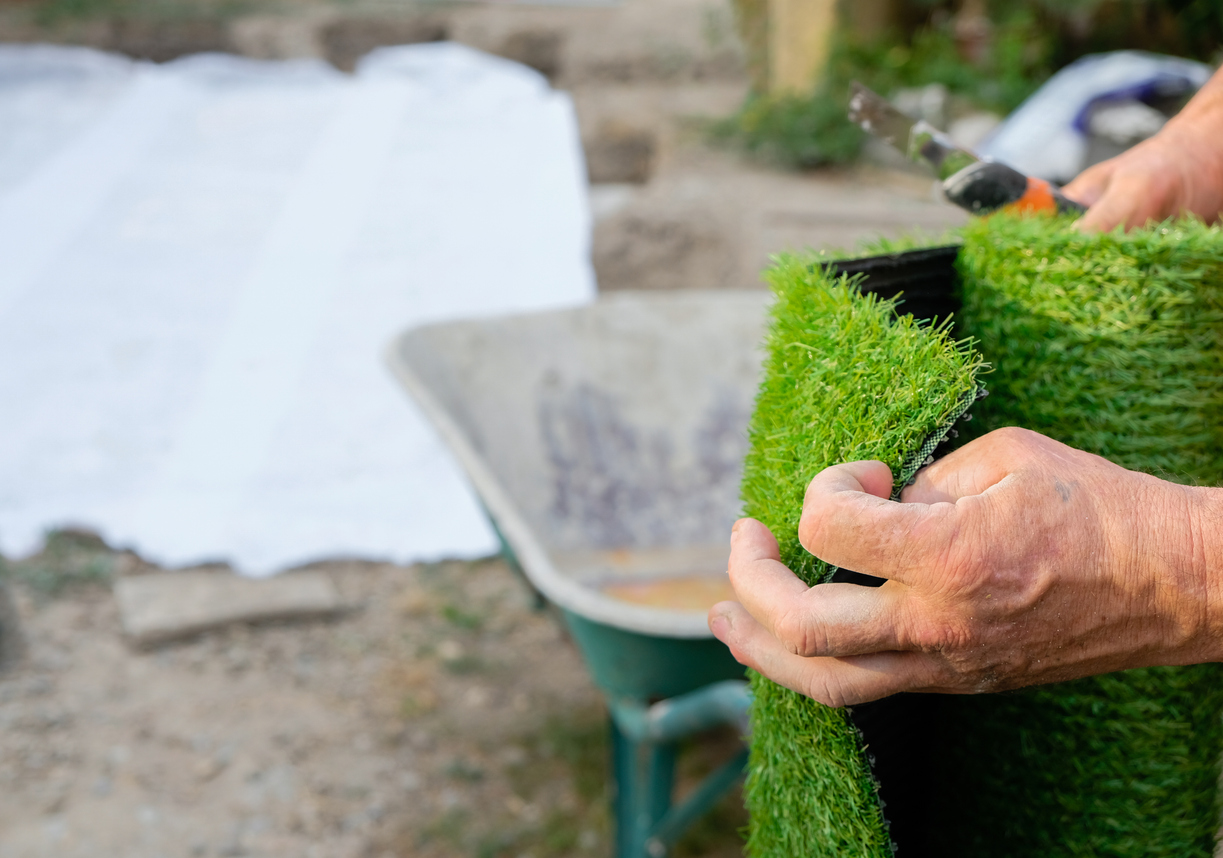 Turf Wars: DIY vs. Professional Artificial Turf Installation 2