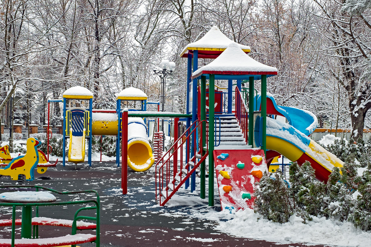 Why Rubber Playground Flooring Tiles Outperform Mulch in Calgary’s Winter 4