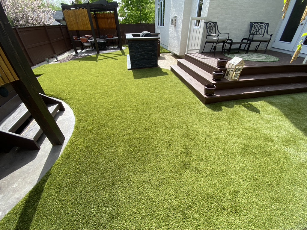 Why We Pride Ourselves on North American Made Artificial Grass Products 3